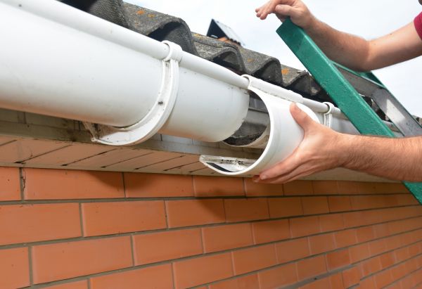 Cost of Gutter Maintenance in Cabot